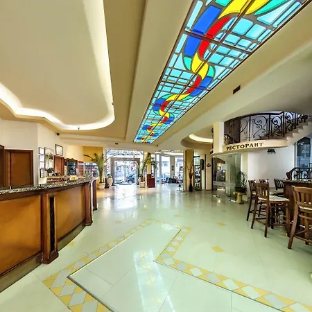 List Hotel 4*