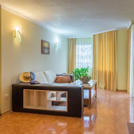 Ξενοδοχείο List 4*