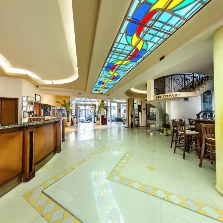 List Hotel 4*
